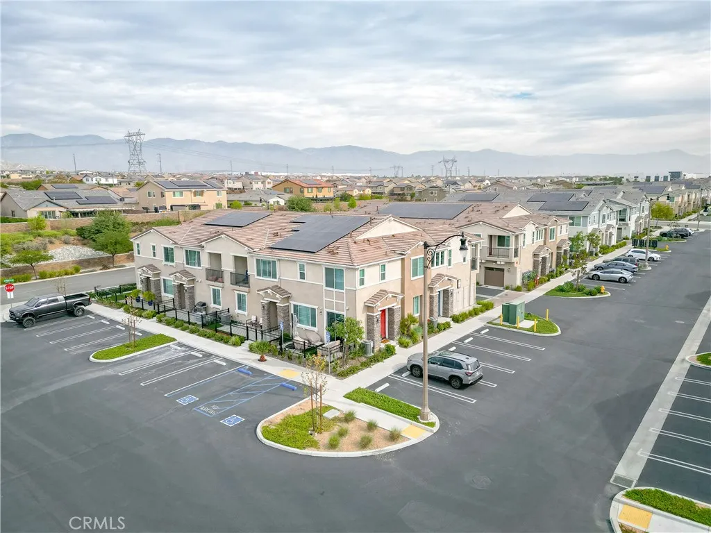 16540 Wyndham Lane Unit 10, Fontana, CA 92336