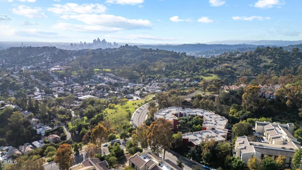 Additional image 76 of 3961 Via Marisol Unit 316, Los Angeles, CA 90042