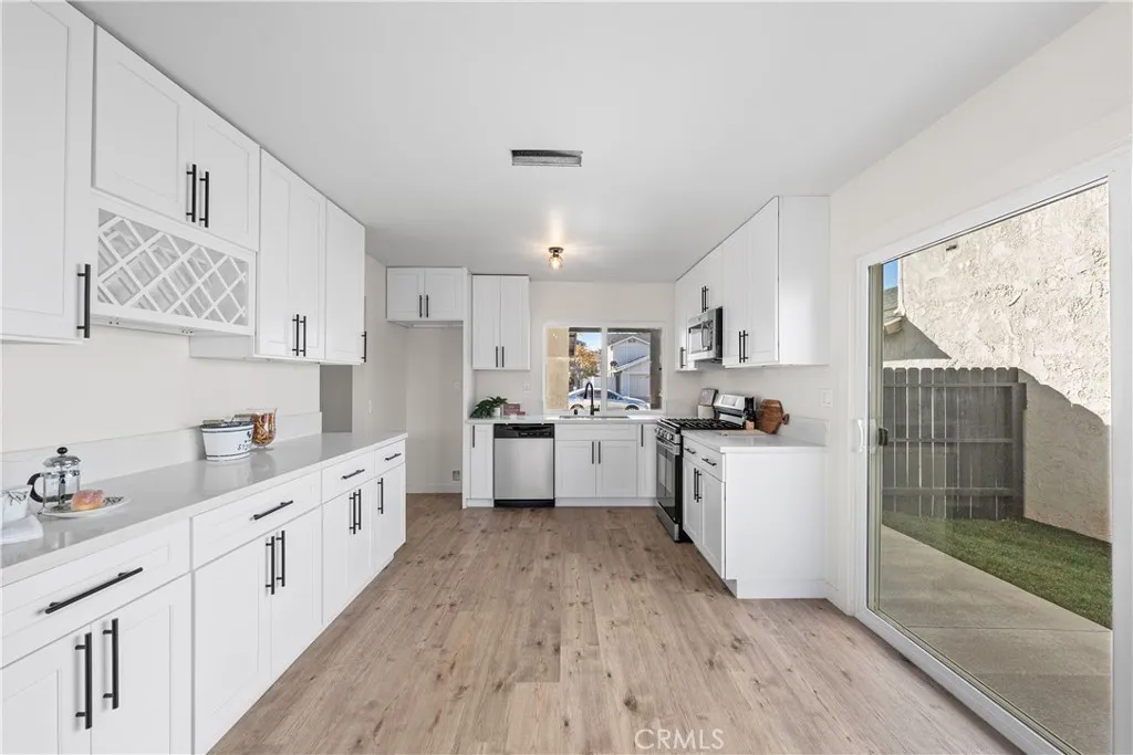 Additional image 73 of 22015 Romar Street, Chatsworth, CA 91311