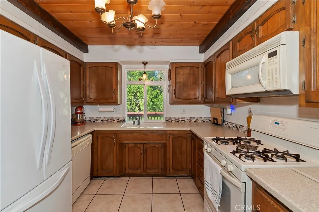 Additional image 45 of 30580 Live Oak Dr, Running Springs, CA 92382