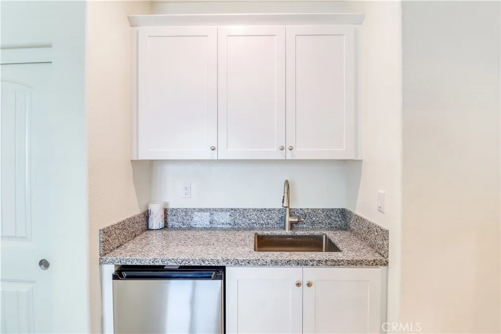 Additional image 70 of 16540 Wyndham Lane Unit 10, Fontana, CA 92336