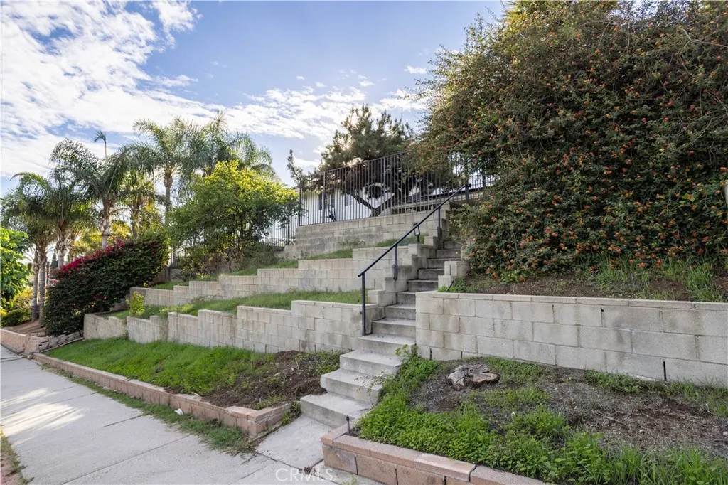 Additional image 3 of 9525 Woodley, North Hills, CA 91343