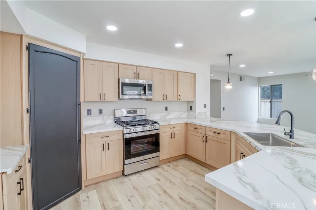 Additional image 51 of 28950 Clear Spring Ln, Highland, CA 92346