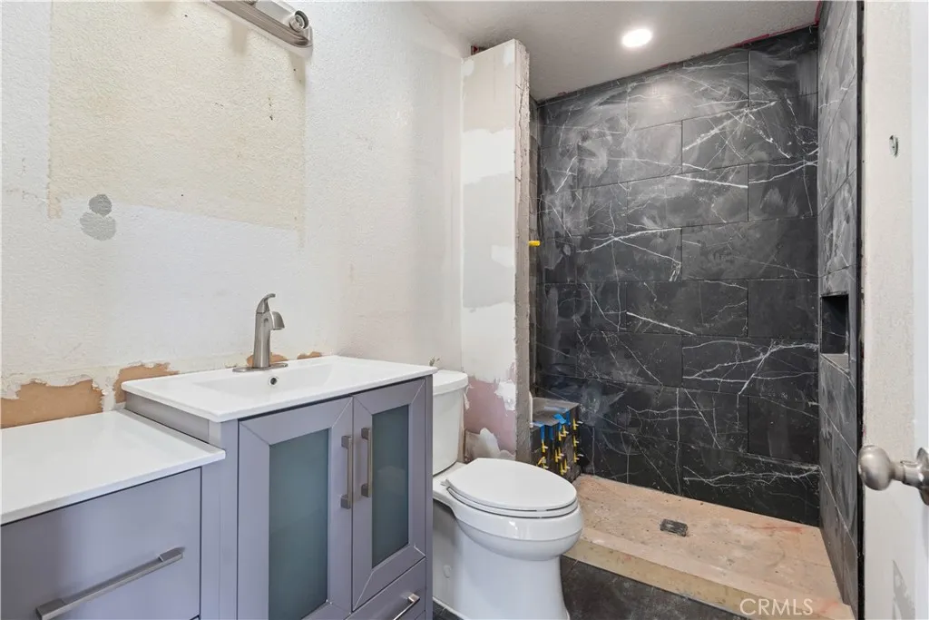 Additional image 48 of 18891 Shoshonee Road, Apple Valley, CA 92307