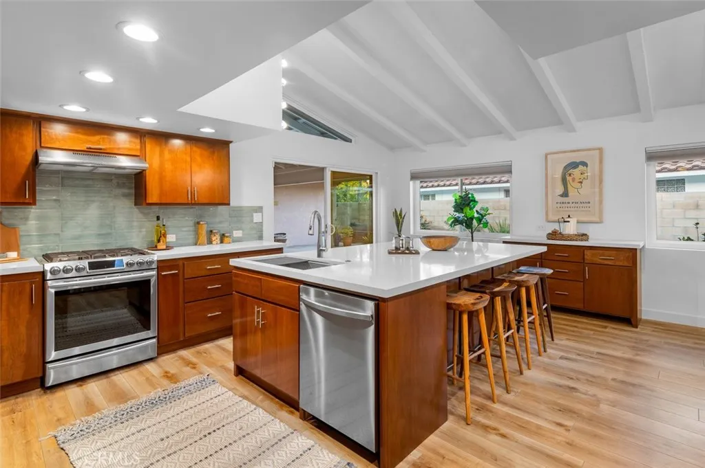 Additional image 60 of 5360 E El Jardin Street, Long Beach, CA 90815