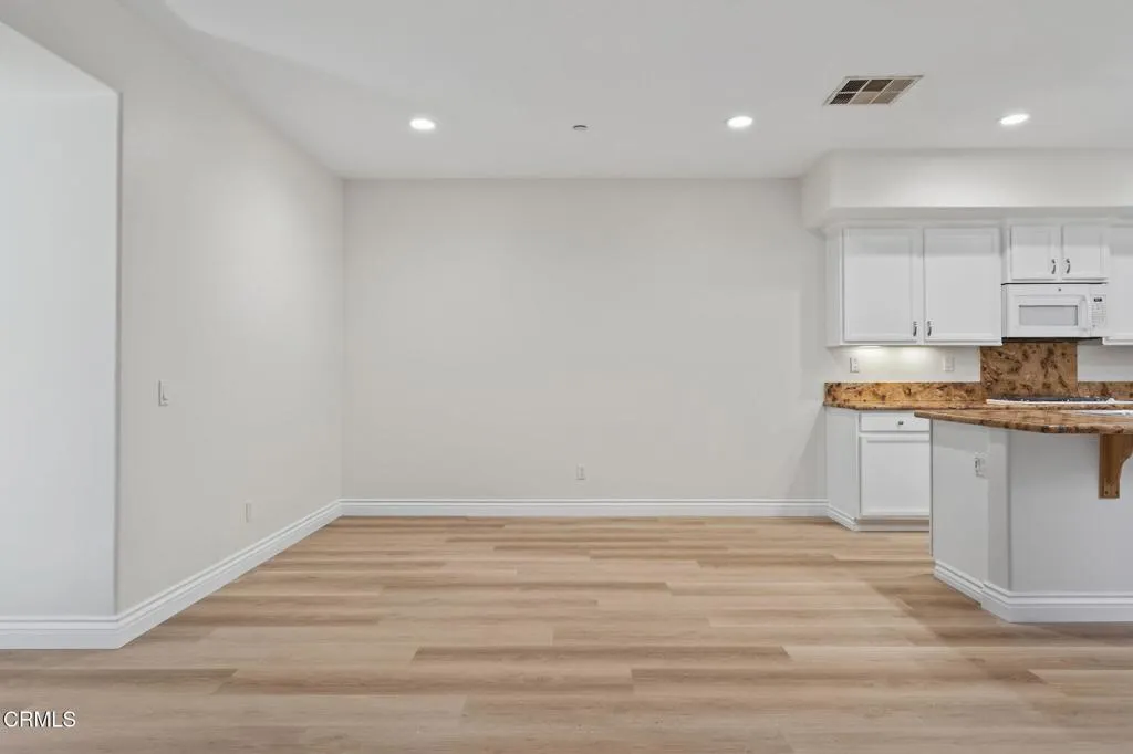 Additional image 77 of 337 Feather River Place, Oxnard, CA 93036