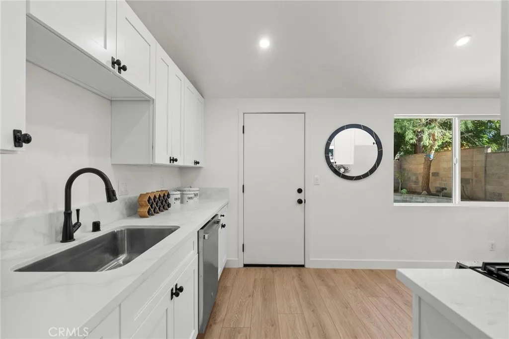 Additional image 11 of 27442 Plumwood Ave, Canyon Country, CA 91351