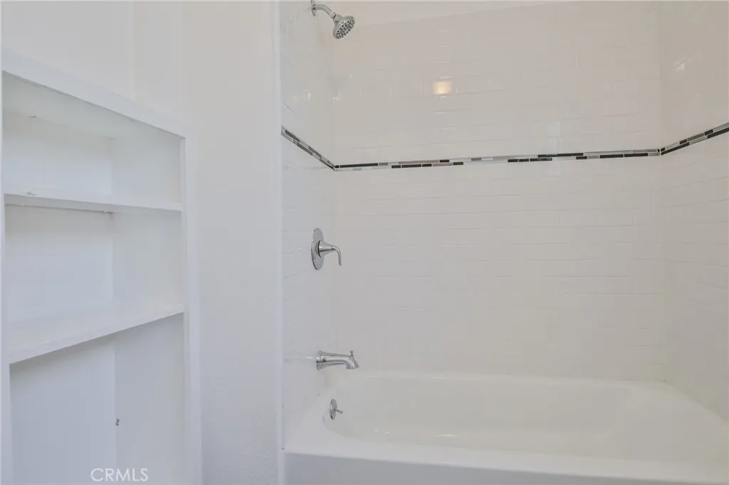 Additional image 14 of 9621 Laurel St, Los Angeles, CA 90002