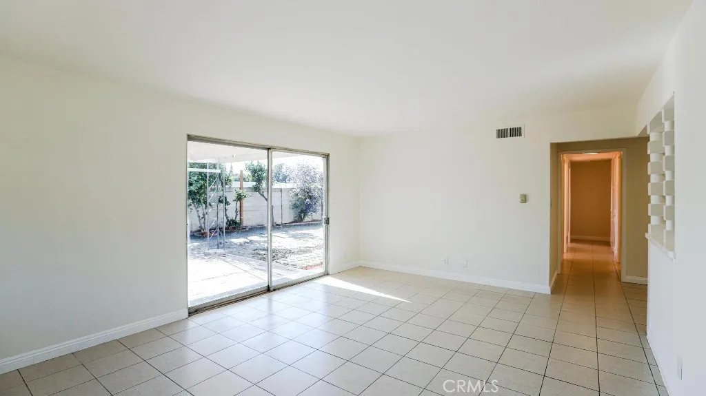 Additional image 8 of 2910 W Cubbon St, Santa Ana, CA 92704
