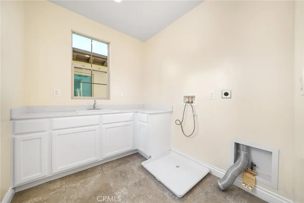 Additional image 25 of 60 Sherwood, Irvine, CA 92620