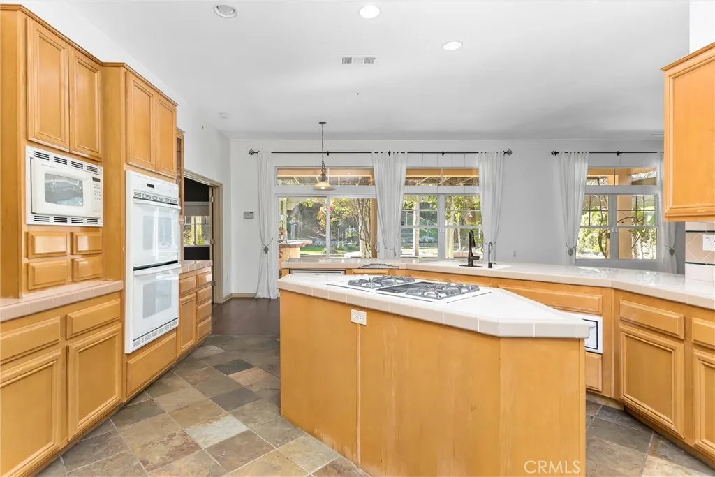 Additional image 80 of 1388 Brandon Court, Redlands, CA 92373