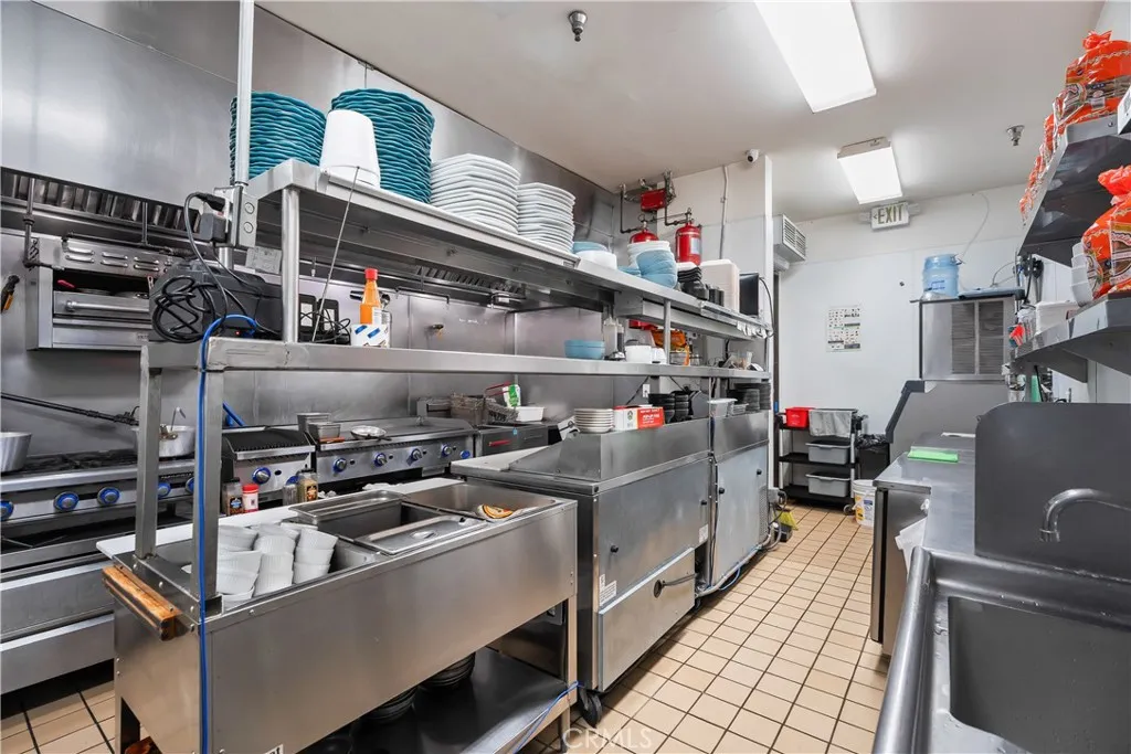 Additional image 37 of 13076 Glenoaks, Sylmar, CA 91342