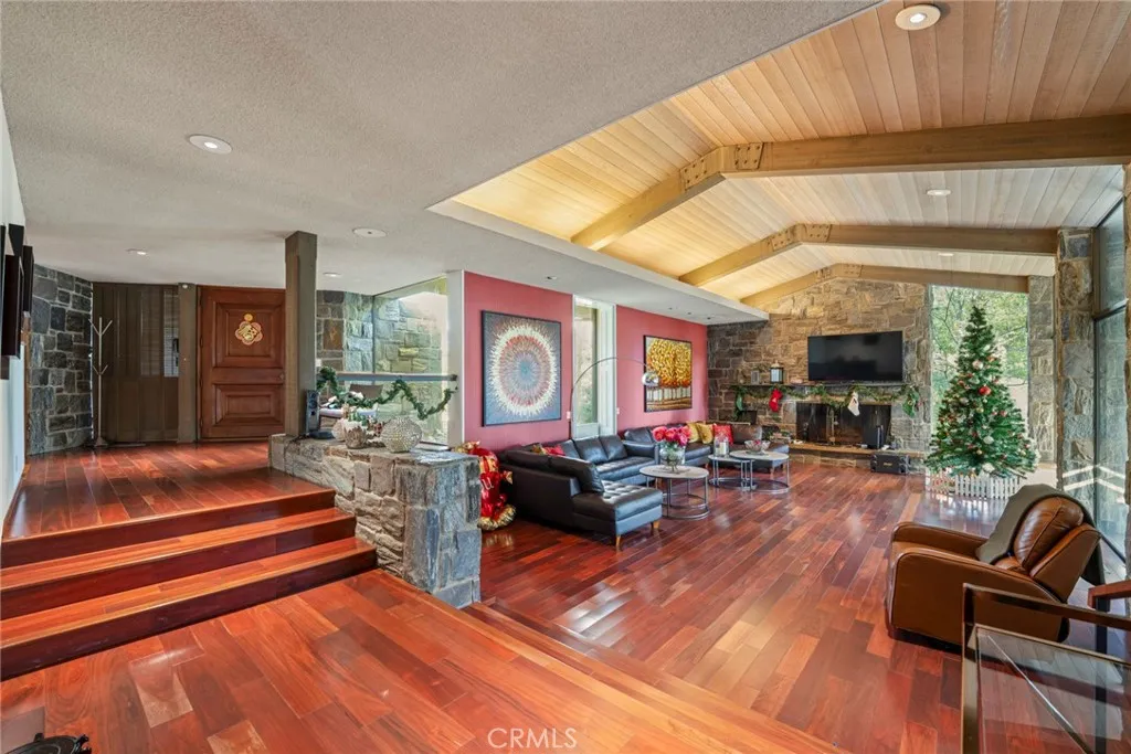 Additional image 39 of 1458 Hillcrest, Pasadena, CA 91106