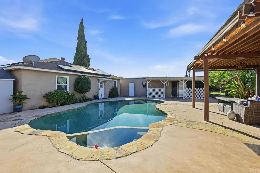 Additional image 3 of 558 E El Norte Parkway, Escondido, CA 92026