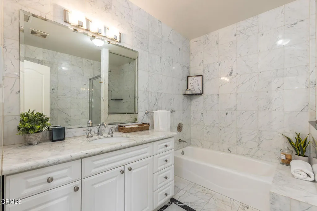 Additional image 126 of 4926 Crown Avenue, La Canada Flintridge, CA 91011