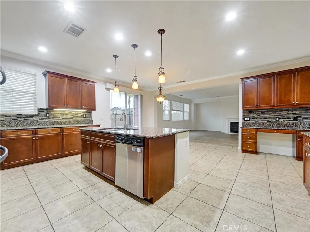 Additional image 23 of 14169 Emmerglen Way, Eastvale, CA 92880