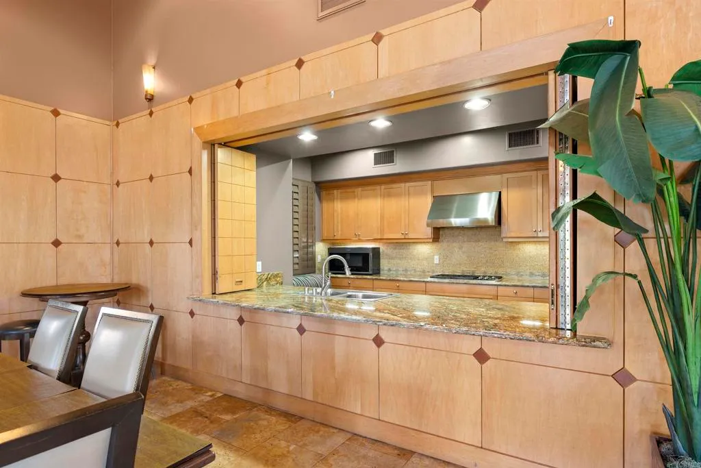 Additional image 115 of 2753 Bellezza Dr, San Diego, CA 92108