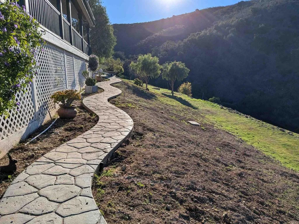 Additional image 12 of 1925 Robinhood Road, Vista, CA 92084