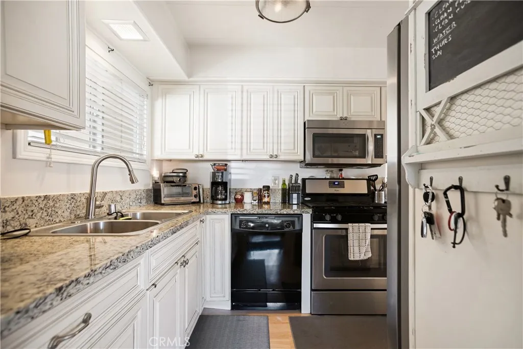 Additional image 9 of 39 Pine Via Avenue, Anaheim, CA 92801