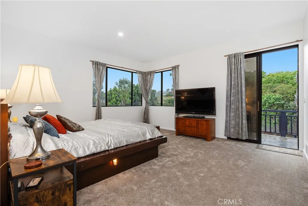 Additional image 30 of 341 S Meadows Ave, Manhattan Beach, CA 90266