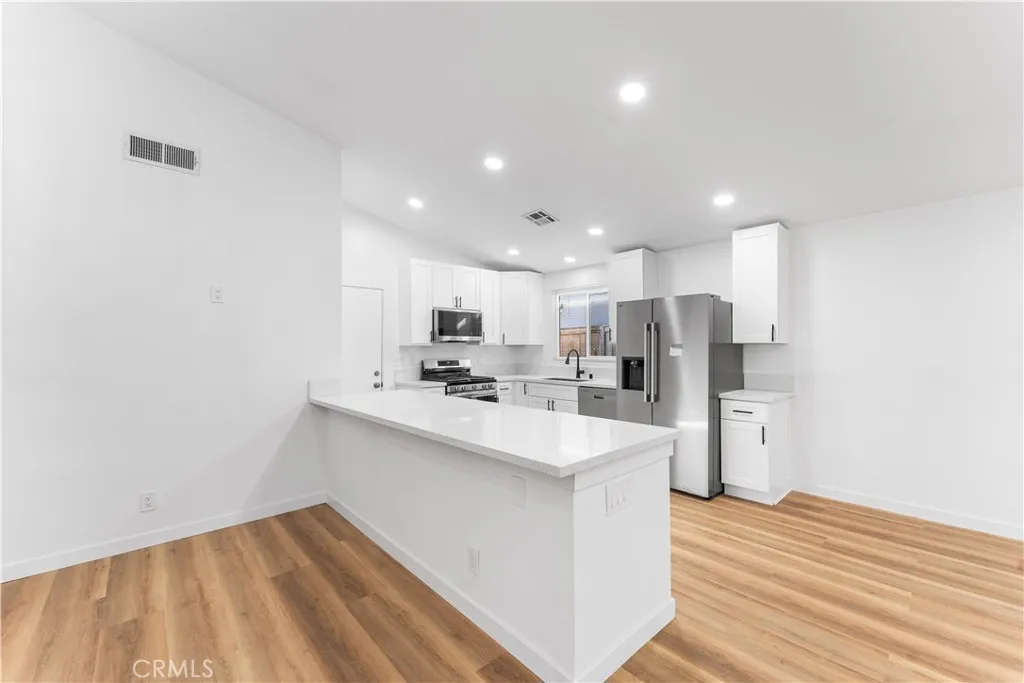 Additional image 11 of 43117 Bloomingpark St, Lancaster, CA 93536