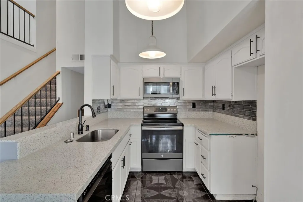 Additional image 62 of 11659 Pepper Lane, Apple Valley, CA 92308