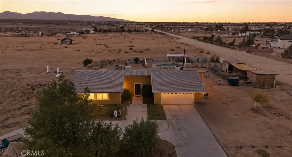 Additional image 3 of 10080 Deep Creek Rd, Apple Valley, CA 92308