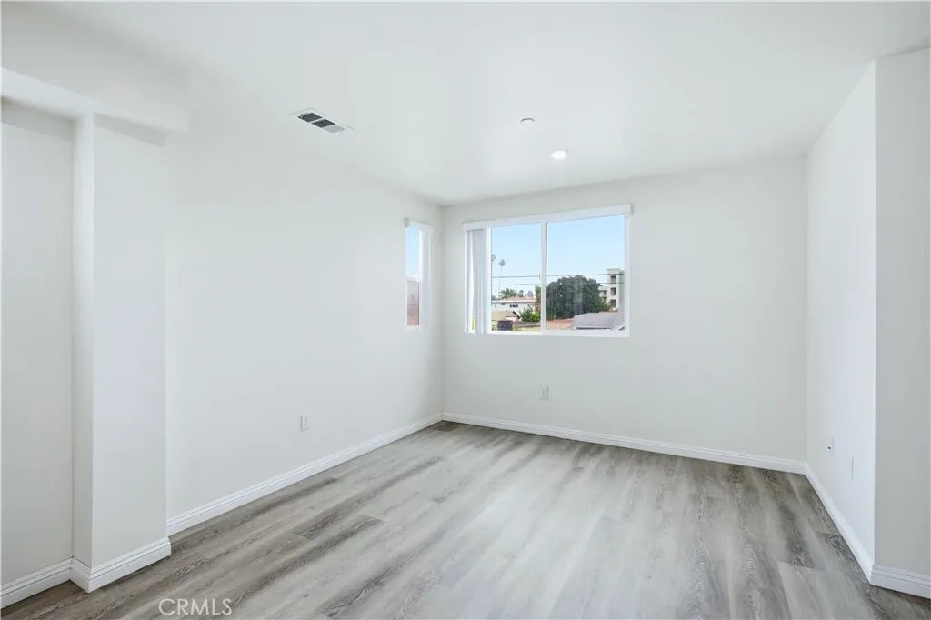 Additional image 20 of 6919 S Menlo, Los Angeles, CA 90044