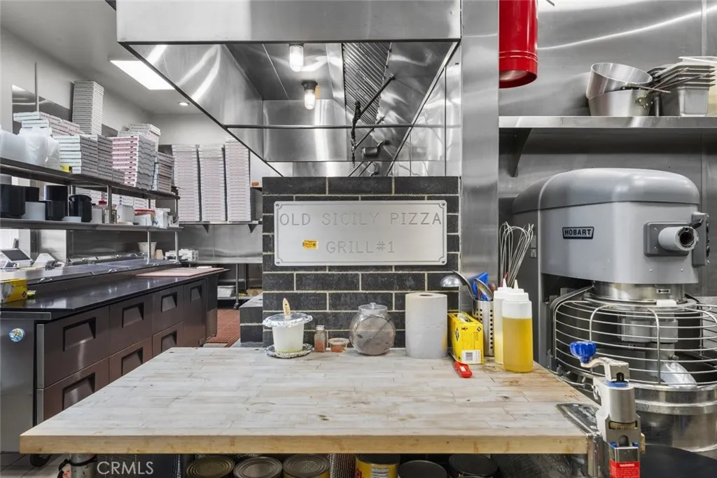 Additional image 59 of 12061 Strathern Street, North Hollywood, CA 91605