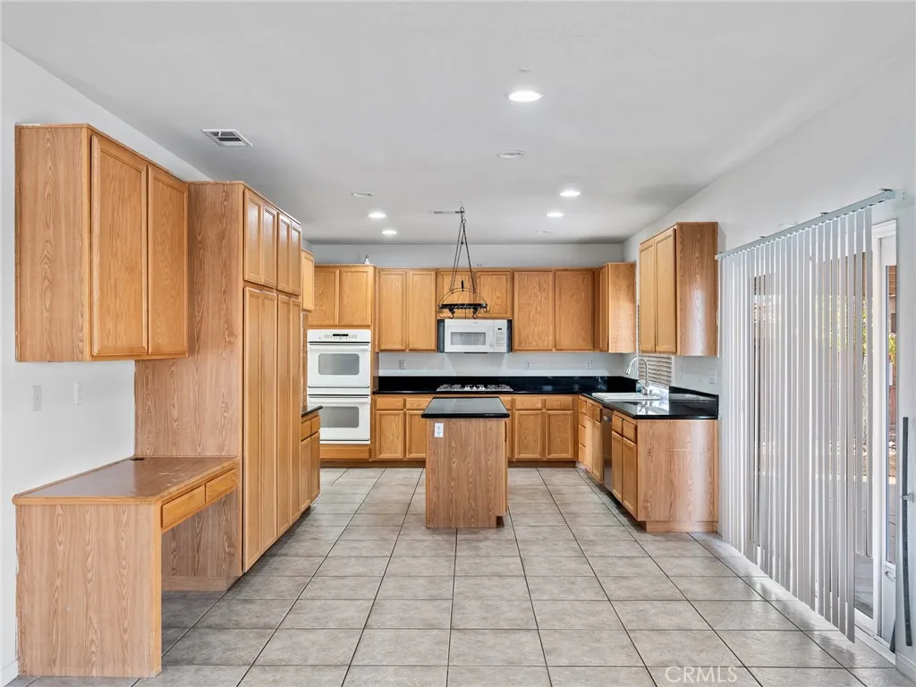 Additional image 73 of 12726 Bellrose Court, Victorville, CA 92392