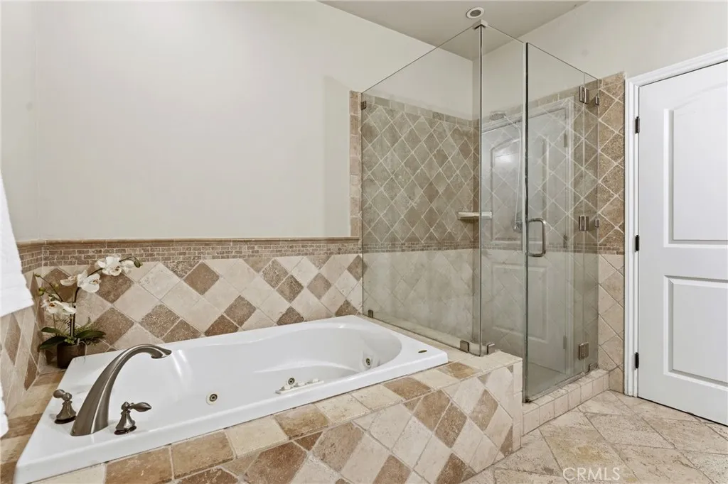 Additional image 60 of 22711 Collins Street, Woodland Hills, CA 91367