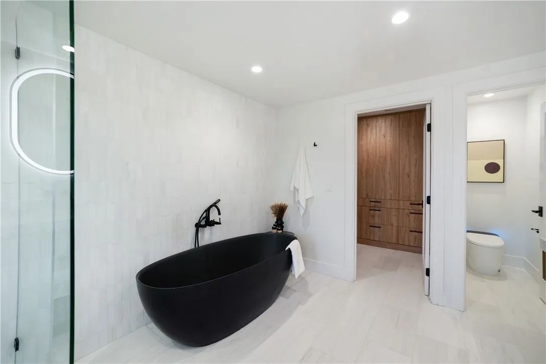 Additional image 87 of 5 Curl Dr, Corona Del Mar, CA 92625