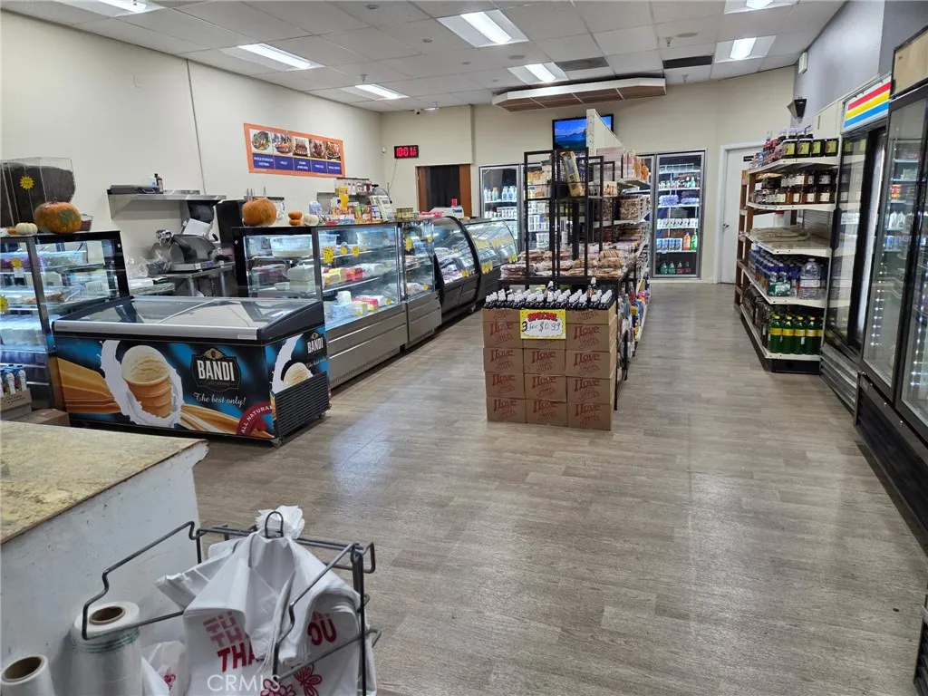 Additional image 2 of 11009 Burbank, North Hollywood, CA 91601