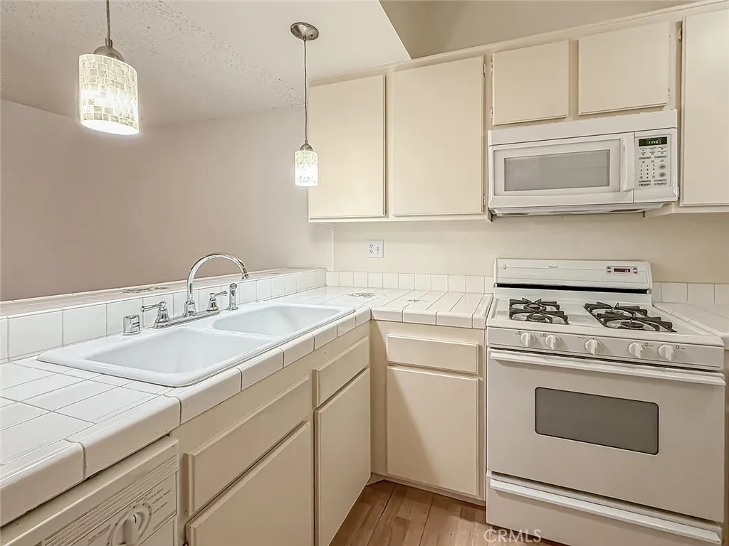 Additional image 18 of 7050 Shoup Ave Unit 163, Canoga Park, CA 91303