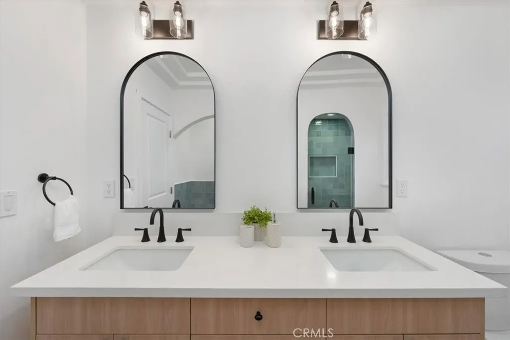 Additional image 55 of 3905 Roxton Avenue, Los Angeles, CA 90008