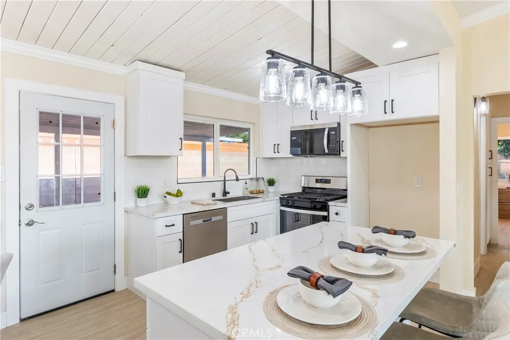 Additional image 9 of 18203 Bellefont Drive, Azusa, CA 91702