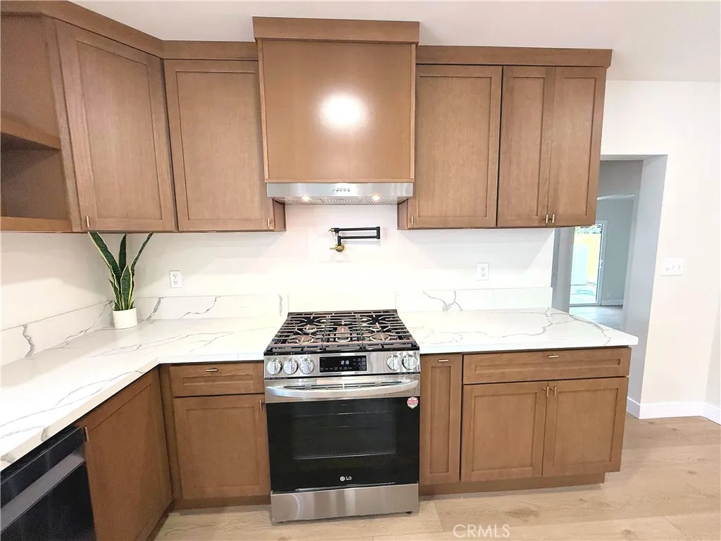 Additional image 32 of 1207 S Van Ness Ave, Santa Ana, CA 92707