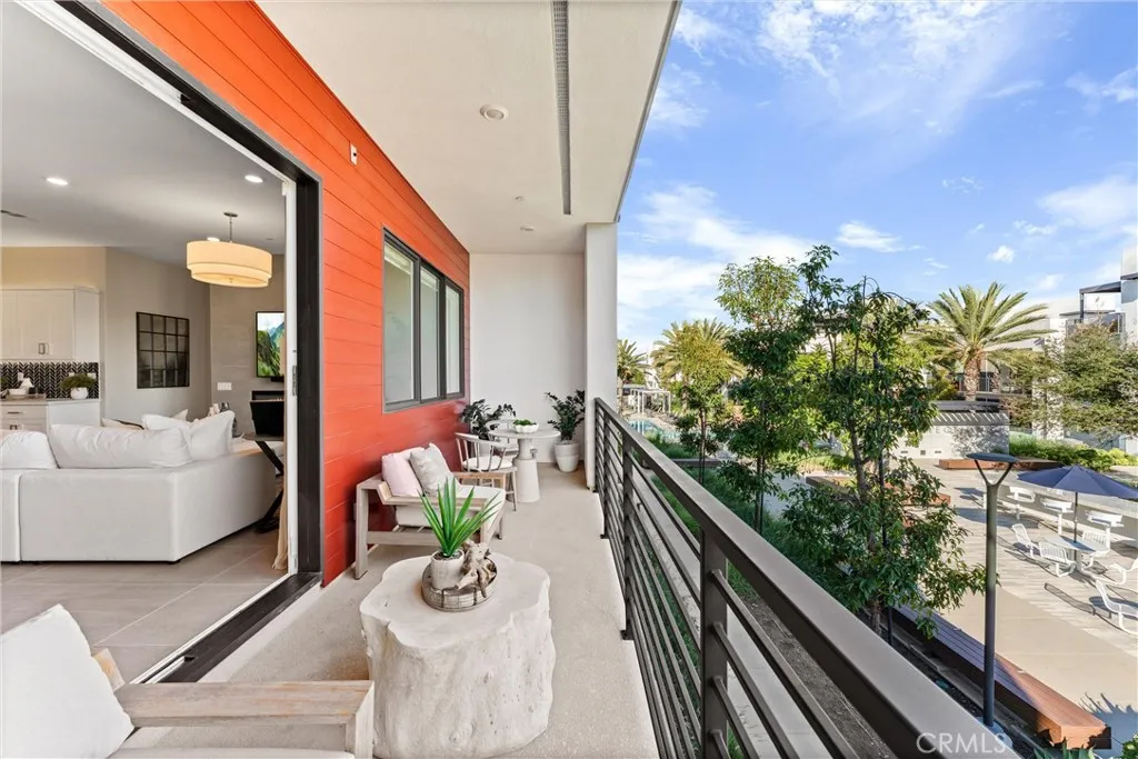 Additional image 20 of 419 Transport, Tustin, CA 92782