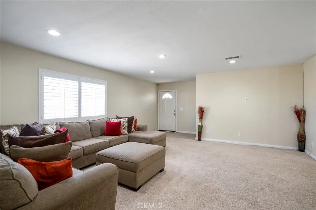 Additional image 28 of 857 E 109th Pl, Los Angeles, CA 90059