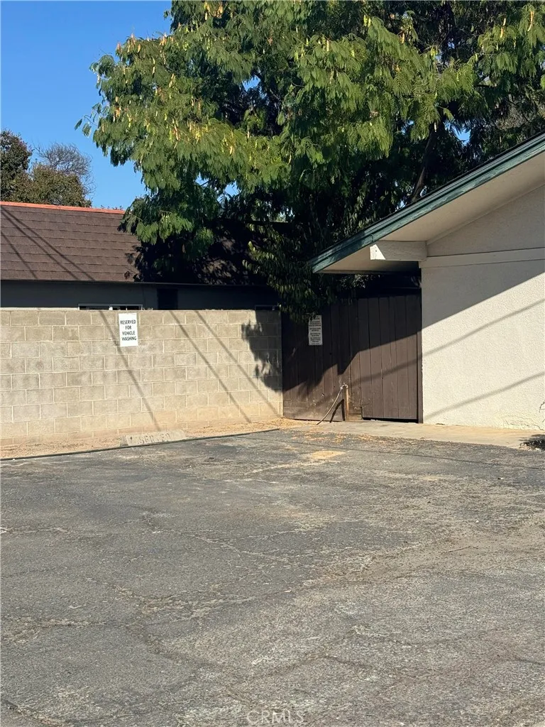 Additional image 62 of 198 W Barstow Ave, Fresno, CA 93704
