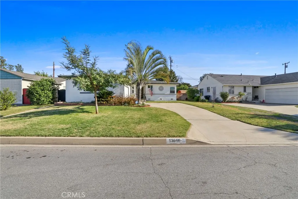 Additional image 3 of 13616 Cornuta Avenue, Bellflower, CA 90706