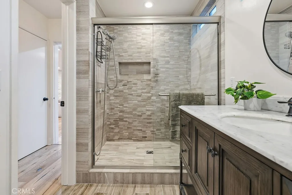 Additional image 123 of 5725 Rhodes Avenue, Valley Village, CA 91607