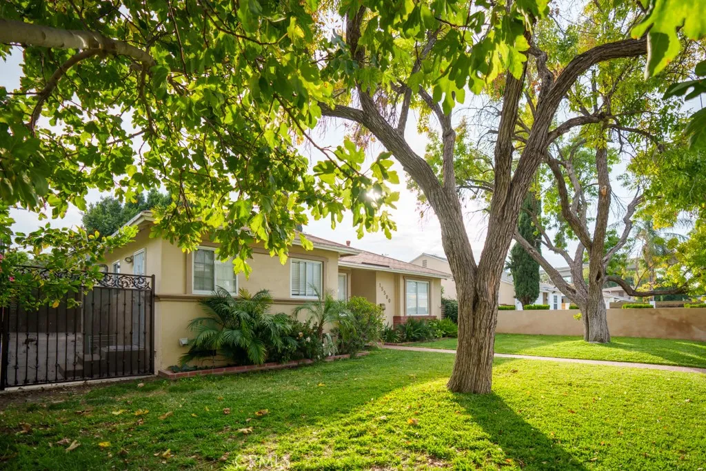 Additional image 4 of 15500 Chatsworth Street, , CA 91345