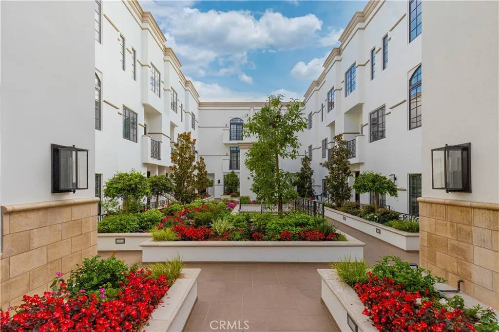 Additional image 49 of 288 S Oakland Ave Unit 211, Pasadena, CA 91101