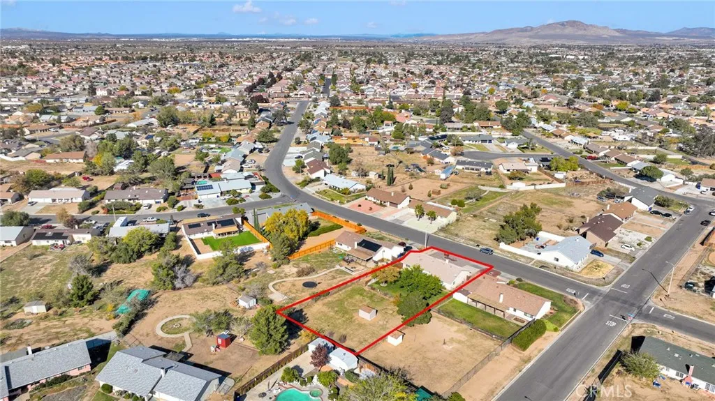 12718 Triple Tree Terrace, Victorville, CA 92392