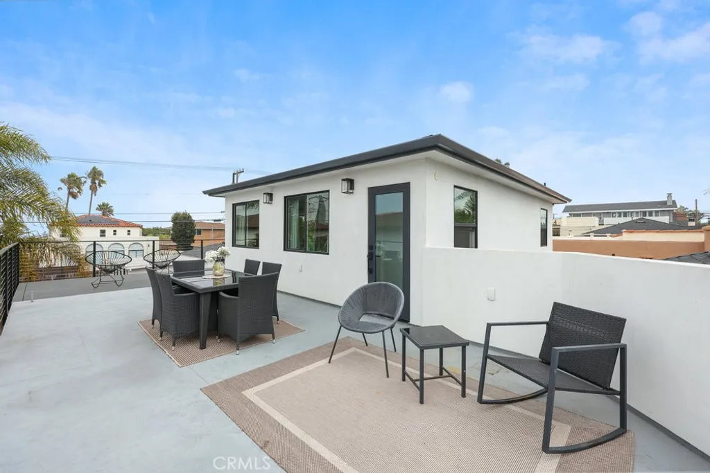 Additional image 19 of 4434 Santa Monica Avenue, San Diego, CA 92107