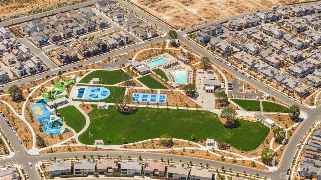 Additional image 27 of 106 Culture, Irvine, CA 92618