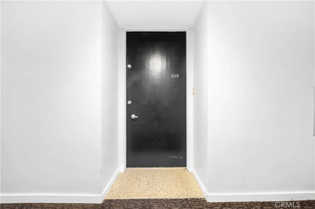 Property image for 1550 N Laurel Avenue N Unit 203, Los Angeles, CA 90046
