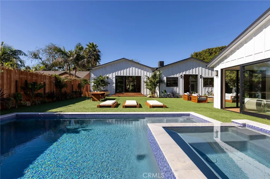 Additional image 132 of 5750 Stansbury Avenue, Sherman Oaks, CA 91401