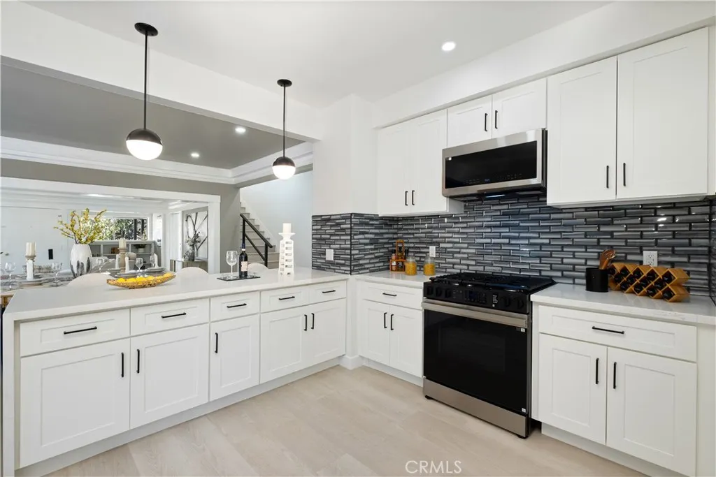 Additional image 18 of 2410 8th Avenue, Los Angeles, CA 90018